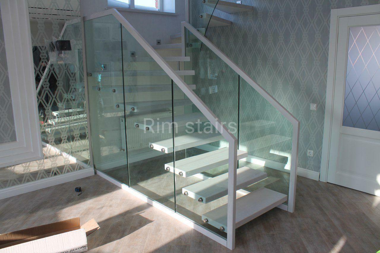 Лестницы со стеклом Уфа.